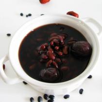 黑豆紅棗甜湯的做法