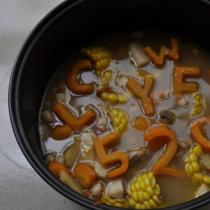 愛心玉米排骨湯的做法