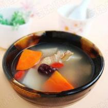 胡蘿卜山藥紅棗雞湯的做法