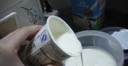 自制酸奶的做法圖解3