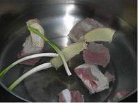 咸排鱔魚鴨血湯的做法圖解3