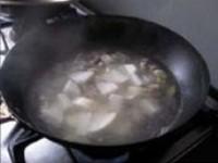 清燉排骨蘿卜湯的做法圖解5