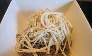 金針菇海蜇拌蕎麥麵的做法圖解4