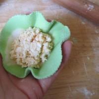 豆腐蛋黃翡翠包的做法圖解14