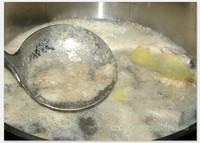 玉米排骨湯的做法圖解3