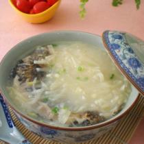 白蘿卜鯽魚湯的做法