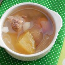 青蘋果蘆薈豬脊骨湯的做法