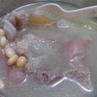 滋養清熱雪梨黃豆豬手湯的做法圖解6