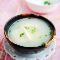 奶白鯽魚豆腐湯的做法