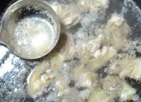 黑豬蹄膀菌菇湯的做法圖解4