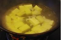 粉絲豆腐湯的做法圖解2