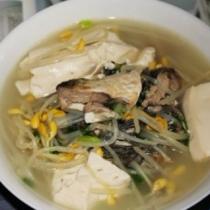 芽菜豆腐鯽魚湯的做法