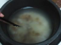 皂角米桃膠冰粥的做法圖解3