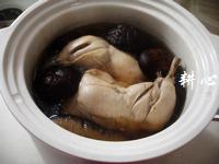 海參香菇煲雞湯的做法圖解9