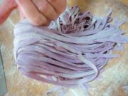 手搟紫薯麵的做法圖解13