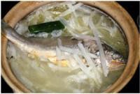 銀絲黃魚湯的做法圖解4