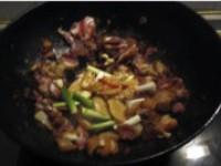 土豆臘肉燉火鍋的做法圖解4