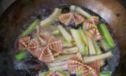 絲瓜木耳燴彩麵的做法圖解6