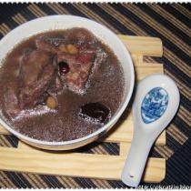 黑豆桂圓羊肉湯的做法