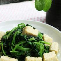 菠菜燉凍豆腐的做法
