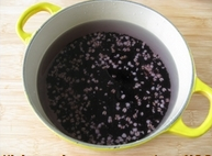 黑米薏仁桂圓湯的做法圖解1