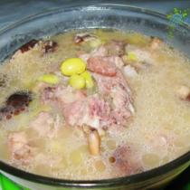青豆排骨湯的做法