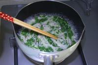 皮皮蝦青菜湯麵的做法圖解3