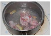 乾貝海帶排骨湯的做法圖解2