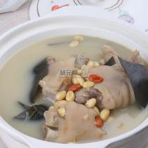 海帶黃豆豬蹄湯的做法