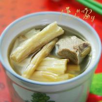金針菜腐竹排骨湯的做法