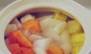 紅白蘿卜大骨湯的做法圖解5