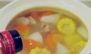 紅白蘿卜大骨湯的做法圖解8