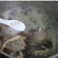 鮮菇豬紅湯的做法圖解9