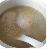 猴頭菇雞腿湯煲的做法圖解4