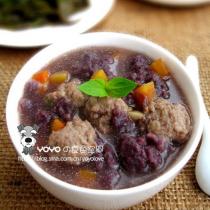 紫米疙瘩肉丸湯的做法