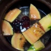 豬蹄青木瓜荸薺眉豆湯的做法圖解1