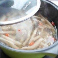 菌菇牛髓湯的做法圖解3