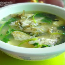 雜魚豆腐湯的做法