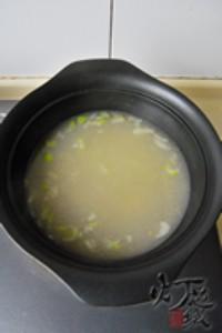 金針菇肥牛湯的做法圖解2