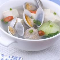 蛤蜊豆腐魚丸湯的做法