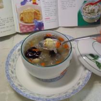 銀耳紅棗枸杞湯的做法
