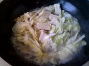 白菜凍豆腐肉絲湯的做法圖解7