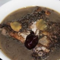 黑芝麻鯽魚湯的做法