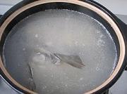 魚頭魚尾豆腐湯的做法圖解4
