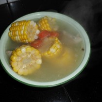 玉米排骨湯的做法