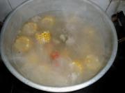 玉米排骨湯的做法圖解4