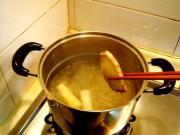 燉牛肉蘿卜清湯的做法圖解7