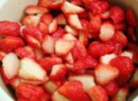 自制草莓果醬的做法圖解1