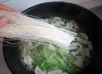 蘿卜粉絲魚丸湯的做法圖解6