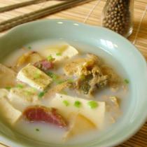 咸肉河蚌豆腐湯的做法